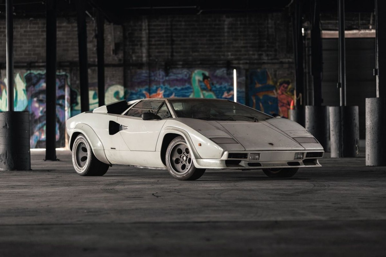Lamborghini Countach to hit the Auction Chunk in December