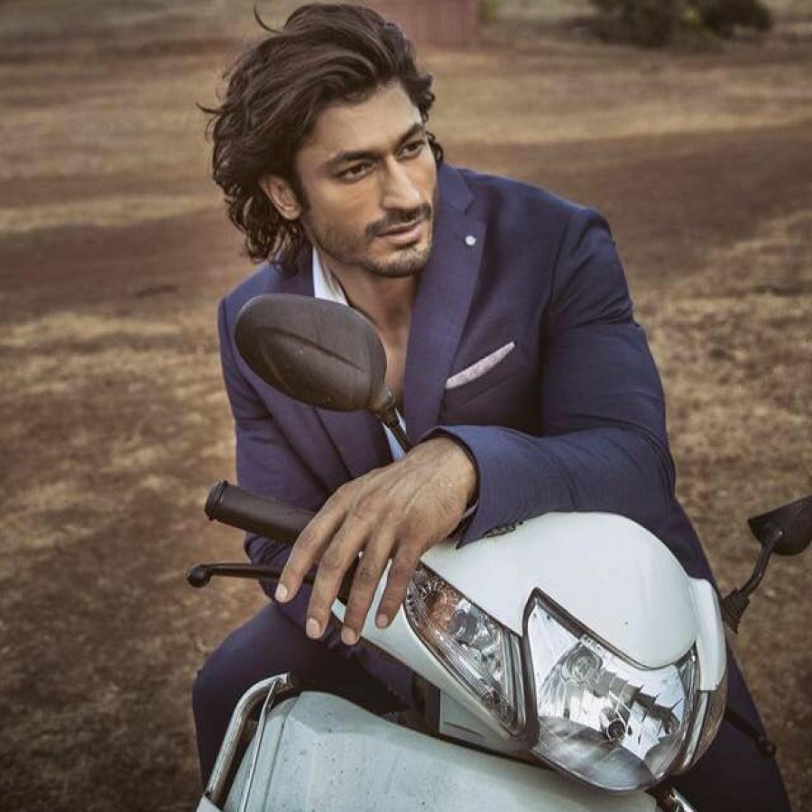 Commando 3 Vidyut Jammwal facesoff against the villain in this new promo  check out  The Indian Wire