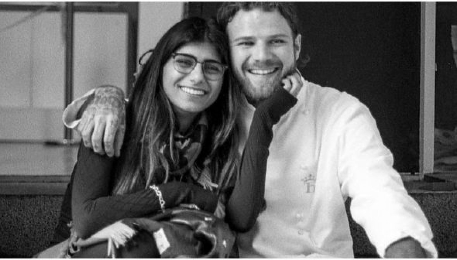 Porn Star Punjabi Mia Khalifa - Mia Khalifa announces divorce from husband Robert Sandberg | NewsTrack  English 1