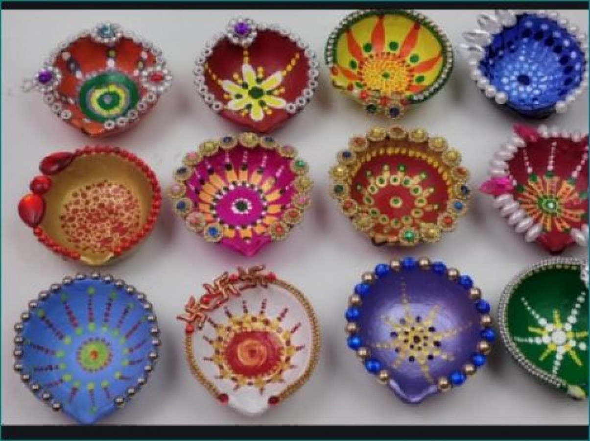 Know how to decorate lamps at home before Diwali | NewsTrack English 1