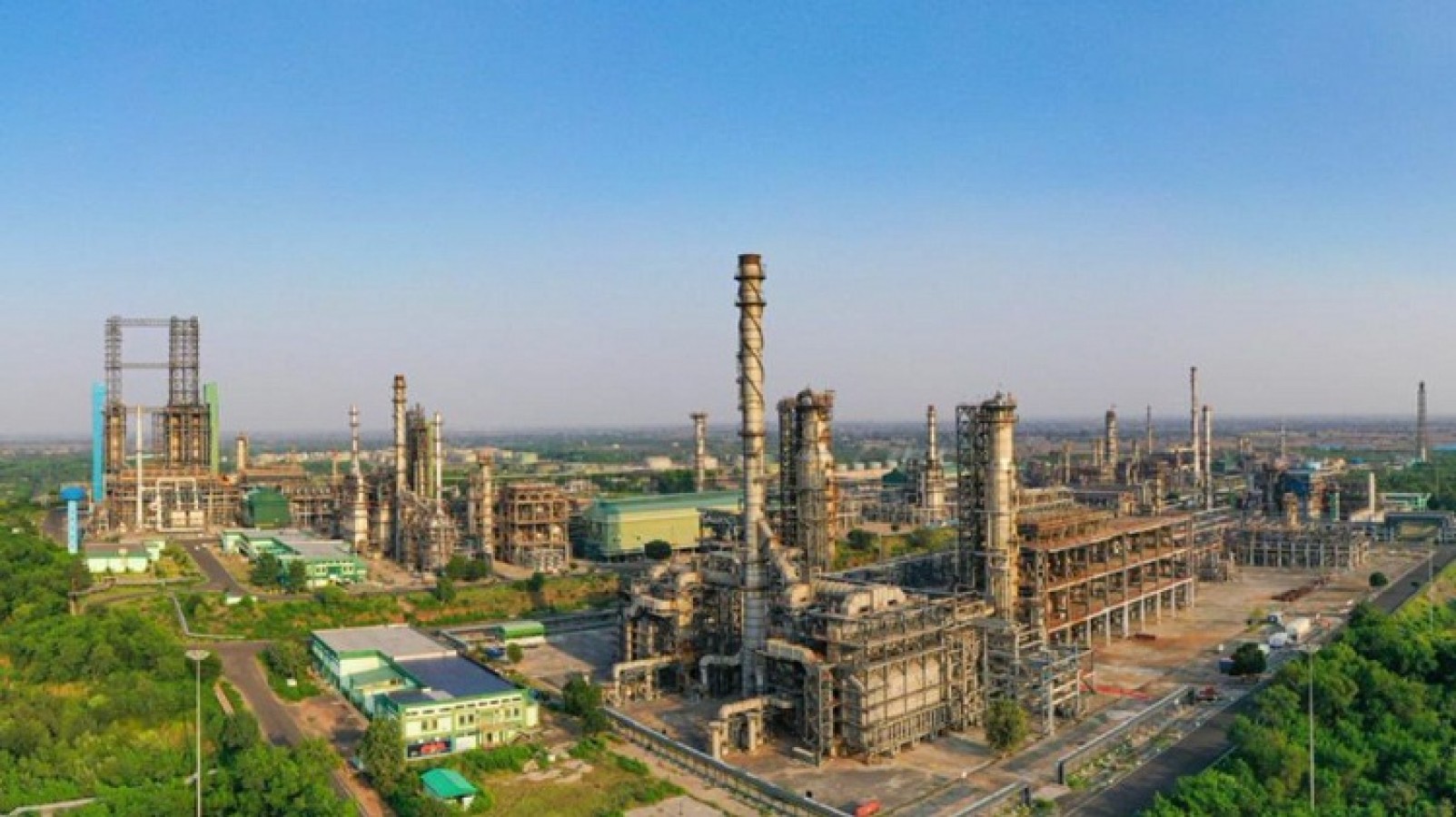 Bina Refinery Project Set to Create 15,000 Jobs, PM Laying Foundation Stone  on Sept 14 | NewsTrack English 1