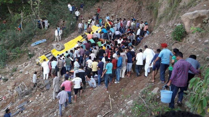 हिमाचल प्रदेश: दर्दनाक हादसे में 27 बच्चों समेत 30 लोगों की मौत