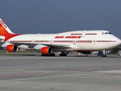 एयर इंडिया फ्लाइट की खिड़की टूटी, बड़ा हादसा टला