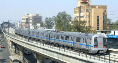 दिल्ली में सबसे ऊॅंचाई पर चली मेट्रो रेल