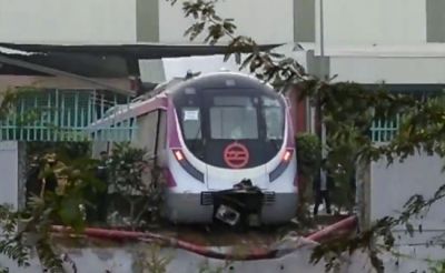 दिल्ली मेट्रो ट्रायल रन के दौरान हुई दुर्घटनाग्रस्त