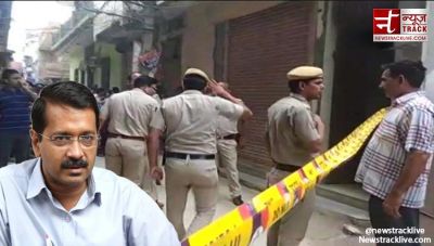 दिल्ली: 11 लोगों की मौत के बाद दिल्ली के सीएम पहुंचे घटनास्थल