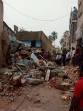 Building collapsed in Bengaluru,Severe injuries to 2 of the family members