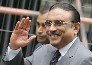 अब आसिफ अली जरदारी पर भी बाहर जाने पर रोक लगी