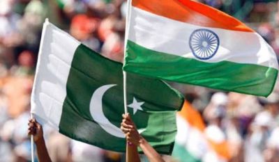 भारत पाकिस्तान के बीच क्रिकेट सीरिज़ के बीच लगे कश्मीर मसले पर नारे