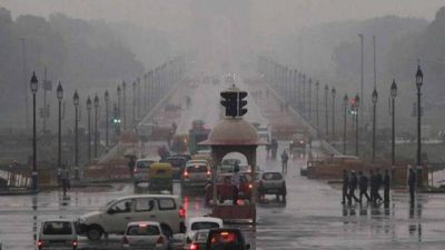 दिल्ली-NCR : आंधी-बारिश से सड़कें जाम, हवाई यात्रा भी ठप