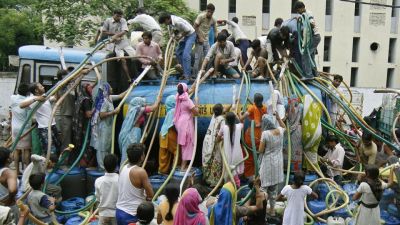 दिल्ली में भीषण जल संकट की दस्तक