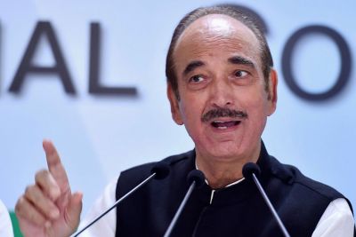 Ghulam Nabi Azad attacks Congress leadership for not accepting advices