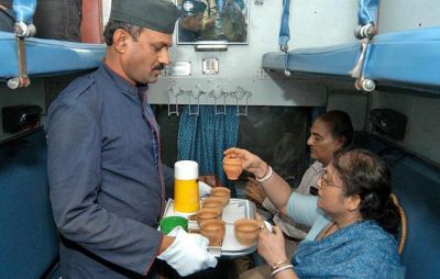 रेलवे यात्री को हर 2 घंटे में मिलेगा ताजा खाना