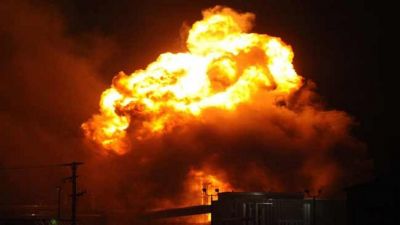 ग्रेटर नोएडा की थर्माकोल फैक्ट्री में लगी आग, मौके पर पहुंची फायर ब्रिगेड