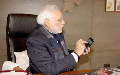 PM मोदी ने कहा अगला चुनाव मोबाईल पर लड़ा जाएगा