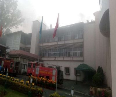 झारखंड: पुलिस मुख्यालय में लगी भीषण आग, जरूरी दस्तावेज जलकर खाक
