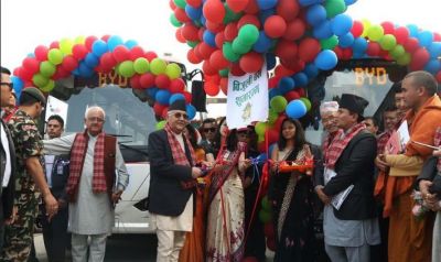 नेपाल ने खरीदी चीन से इलेक्ट्रिक बस, प्रधानमंत्री ने किया उद्घाटन