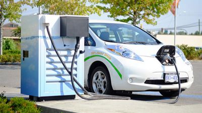 Automobile sector reeling under recession, gov't stance on electric vehicles upheld