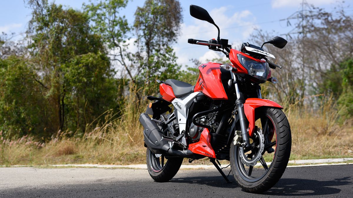 Tvs Apache Rtr 160 4v Is Equipped With Powerful Features Know How Much Will Be Saved Newstrack English 1