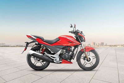 How Bajaj Pulsar 150 is different from Hero Xtreme Sports