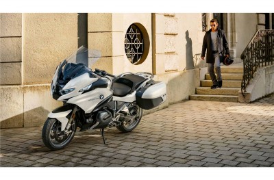 Pre-booking window has opened for BMW's 2022 R 1250 RT and K 1600 touring models