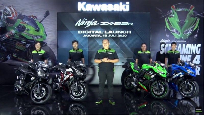 With a new color theme, the Kawasaki Ninja ZX-25R breaks cover
