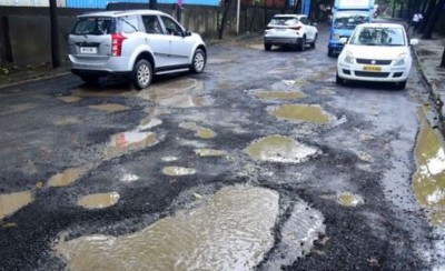Pothole Problems: High courts blame Mumbai and Bengaluru civic bodies for neglect