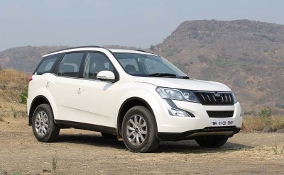 Book 2020 Mahindra XUV500 BS6 online for a nominal amount