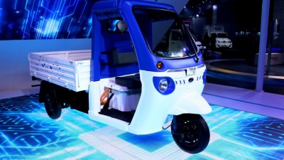 Mahindra electric vehicles to power Amazon's deliveries in India