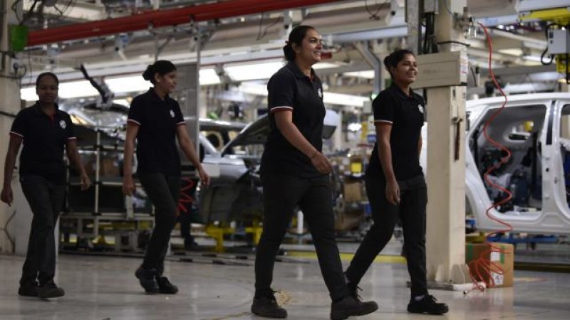 Girls Power! All women crew manufactures MG Hector's 50,000th unit in Vadodara
