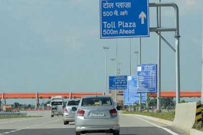 FASTag to be implemented on Yamuna Expressway in February
