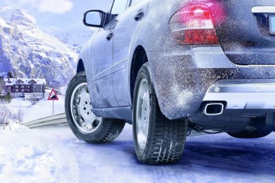 सर्दियों में अपने साथ-साथ अपनी गाड़ी का भी ख्याल रखें, आज छुट्टी है तो जान लें अपनी कार का हाल!