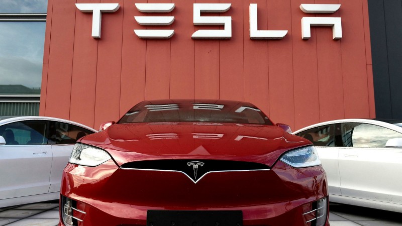 Giant Vehicle Manufacturer Tesla enters Turkish market While India waits