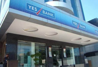 Moody's  reduced Yes Bank  rankings, shares also fall