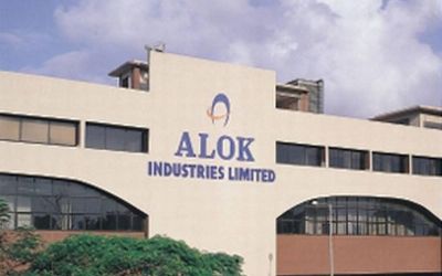 RIL may take loan of Rs 5000 crore for Alok Industries