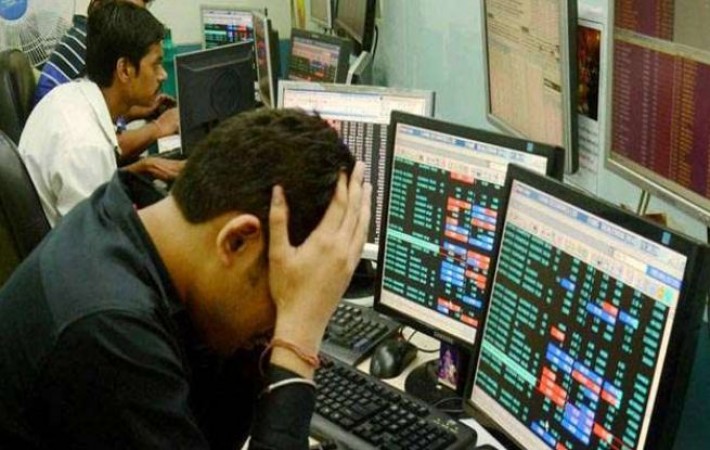 Outcry in Stock market, Sensex loses 1000 points as soon as trading begins