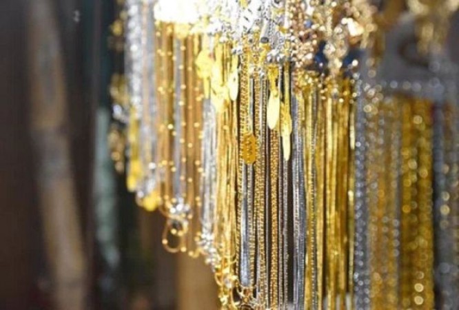 Gold and silver rates fall sharply, know the revised rates here