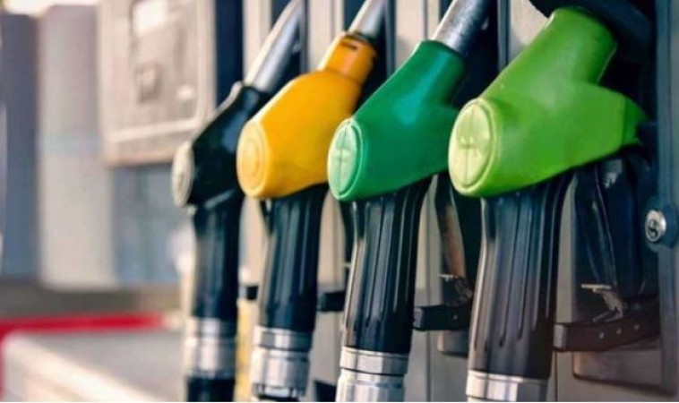 Inflation hit the common man, petrol and diesel prices increased for 13th consecutive day