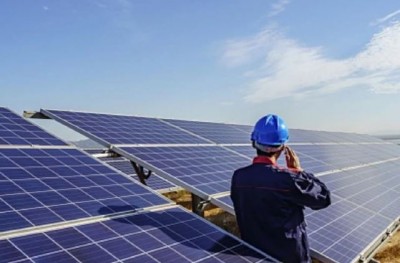 एजीईएल ने पूरा किया 205 मेगावॉट की सौर परिसंत्तियों का अधिग्रहण