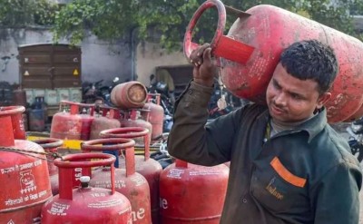 New LPG cylinder launched in India, cost up to 5 percent less