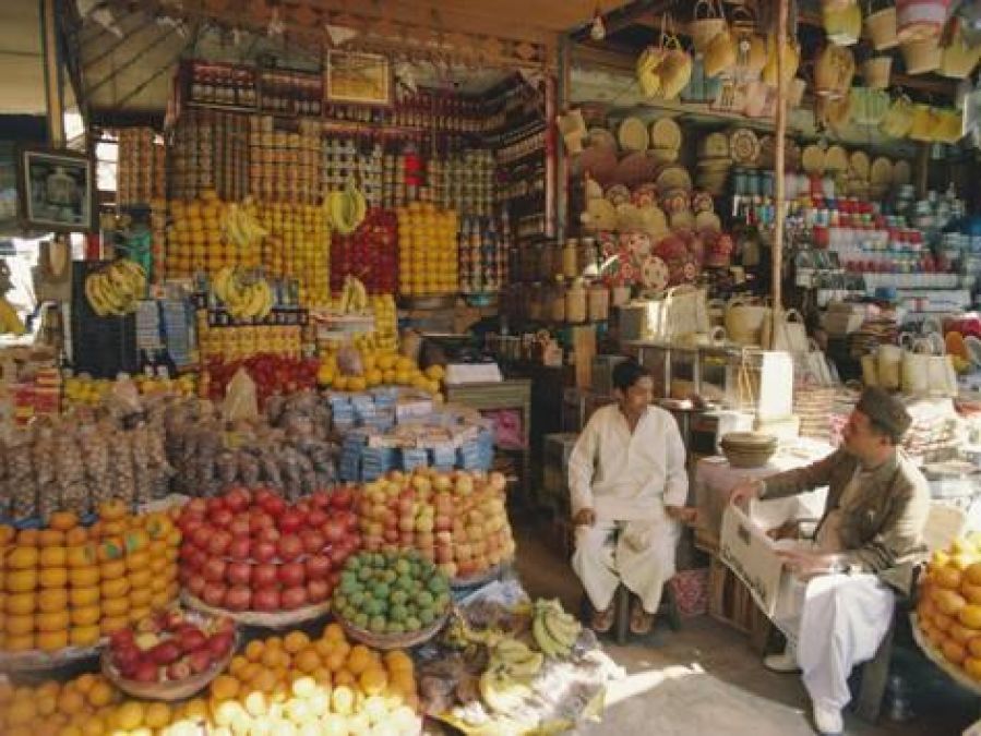 पाकिस्तान में लगातार बढ़ती जा रही है बदहाली, बाजार की हालत बेहद ख़राब