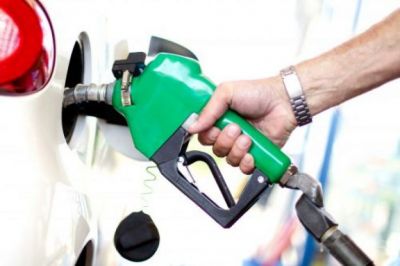 पेट्रोल और डीजल की मूल्यों में आयी गिरावट,जानें नई कीमत