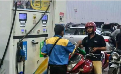 Petrol and diesel will be cheaper on festive season, know what's the price today?