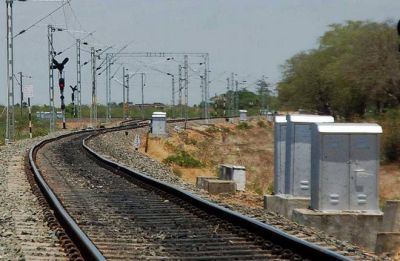 सरकार ने अगले दस साल में रेलवे के 100 परसेंट विद्युतीकरण करने का रखा लक्ष्य