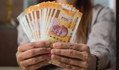 सरकार हर महीने दे रही है 10 हजार रुपये लेकिन ऐसे मिल सकता है दोगुना फायदा