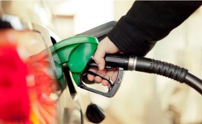 Prices of petrol and diesel stable even today, know its rate