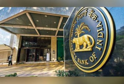 RBI ने निर्धारित की धन निकासी की सीमा, एक और बैंक के डूबने की आशंका