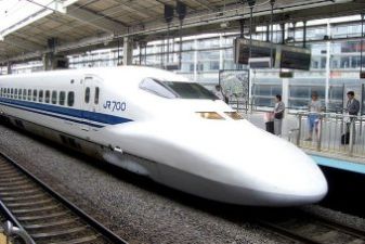 जून में शुरू होगी सेमी हाई स्पीड स्वचालित ट्रेन