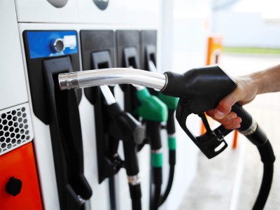 पेट्रोल-डीजल की कीमत में भारी बढ़ोत्तरी, मनमाने दाम ने किया जनता को त्रस्त