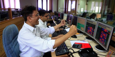 Market recovers from fear of Corona, Sensex-Nifty rise